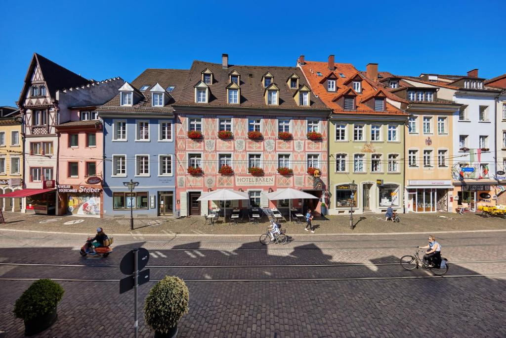Zum Roten Bären, Germany